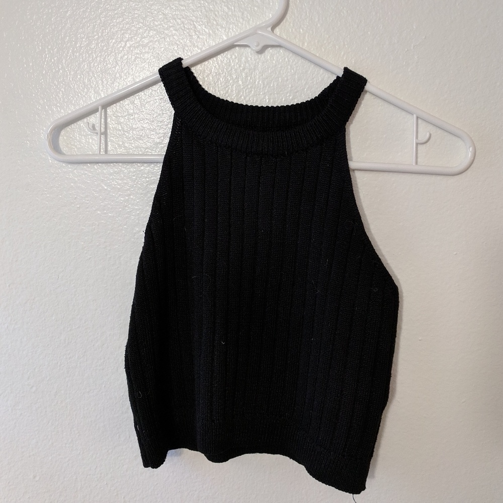 Black crop top
